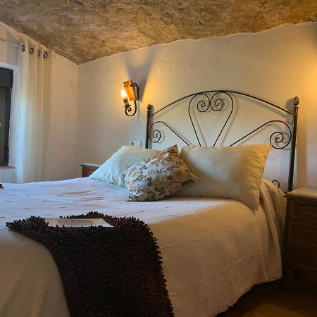 Casa Cueva Las Calcetas Hostal Setenil De Las Bodegas Exterior foto