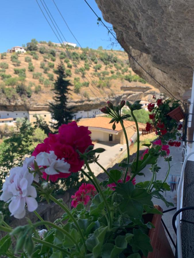 Casa Cueva Las Calcetas Hostal Setenil De Las Bodegas Exterior foto