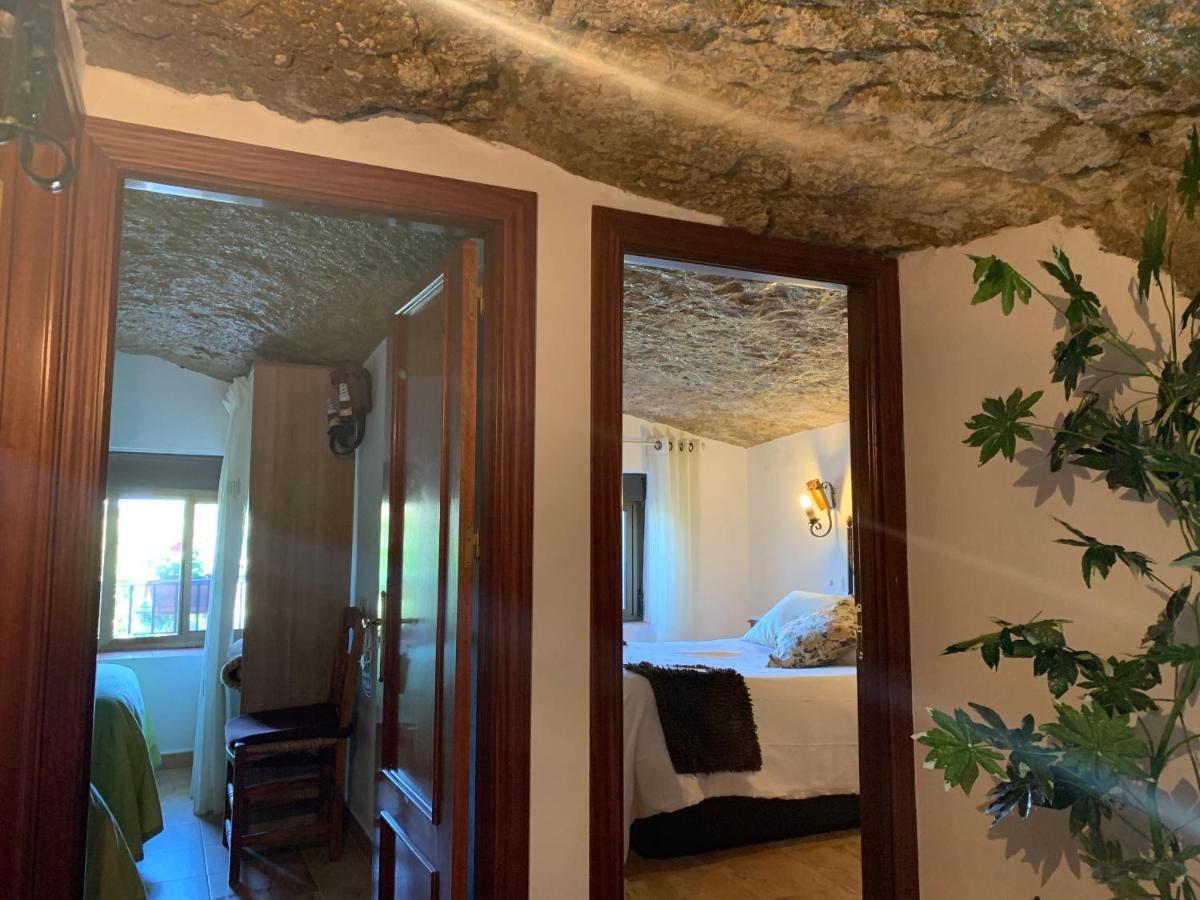 Casa Cueva Las Calcetas Hostal Setenil De Las Bodegas Exterior foto