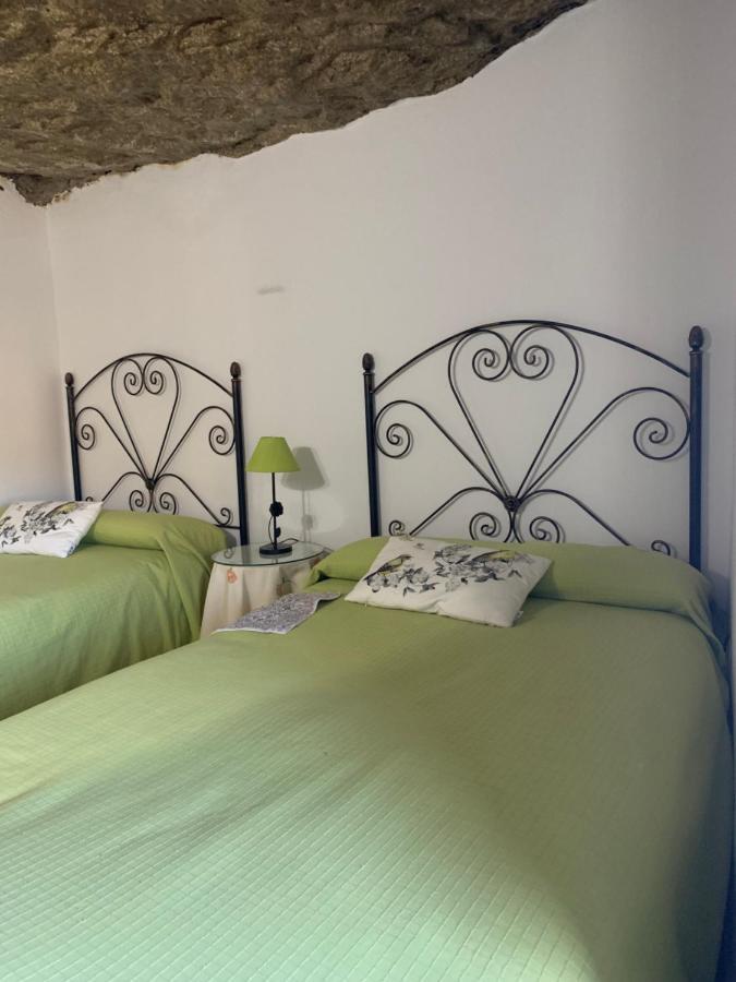 Casa Cueva Las Calcetas Hostal Setenil De Las Bodegas Exterior foto