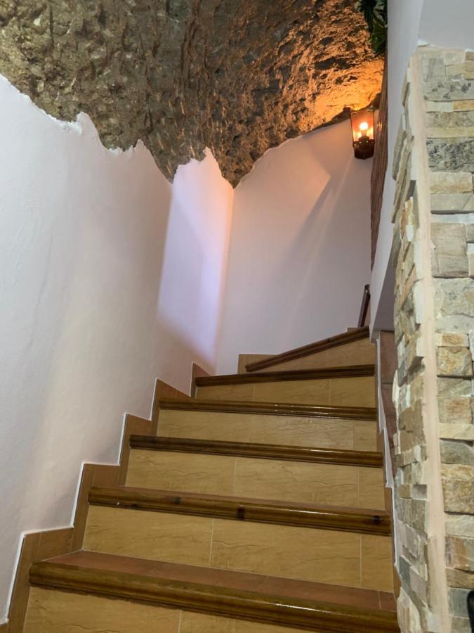 Casa Cueva Las Calcetas Hostal Setenil De Las Bodegas Exterior foto