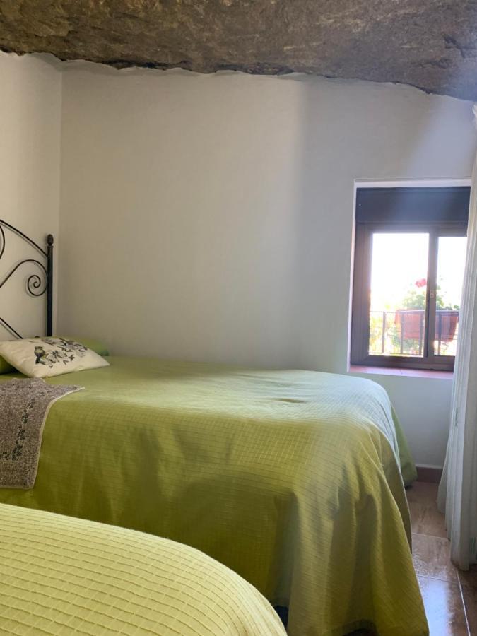 Casa Cueva Las Calcetas Hostal Setenil De Las Bodegas Exterior foto